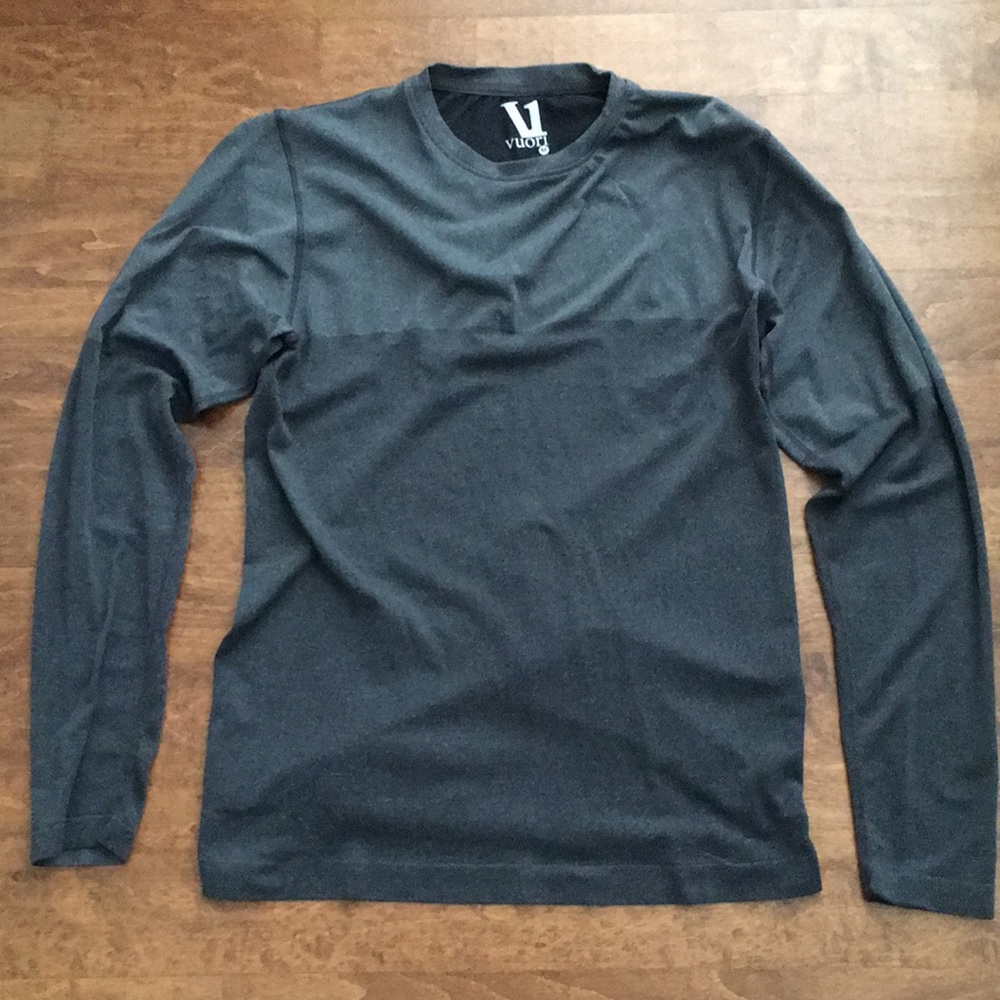 Vuori Long Sleeve two tone shirt